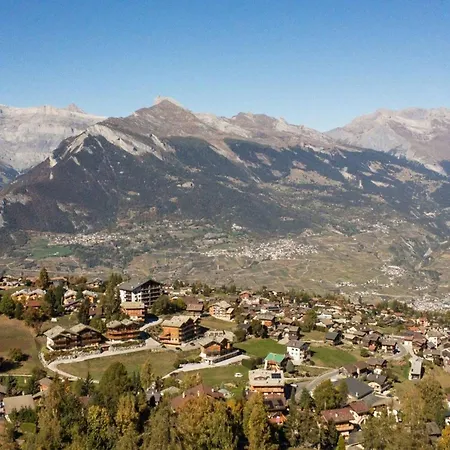 Near Piste De Tracouet アパート *