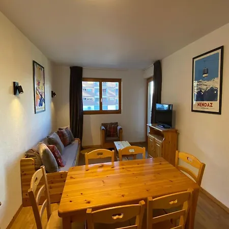 Apartment Near Piste De Tracouet *